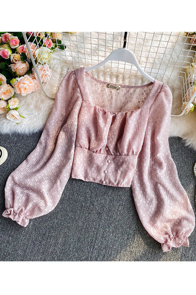 Női ing négyzet alakú nyakkivágással és gombokkal