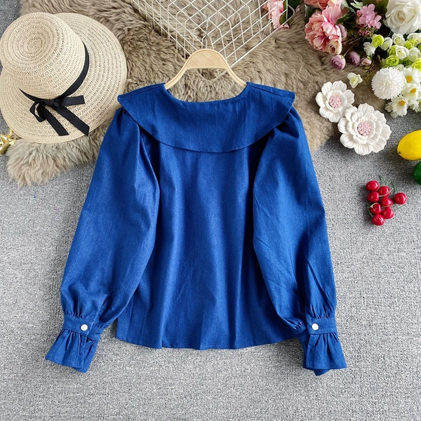 Γυναικείο πουκάμισο με λαιμόκοψη και κουμπιά - μπλε χρώμα