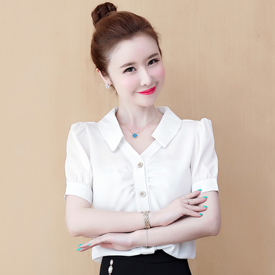 Naiste vabaaja särk lühikeste varrukate ja spitsikaelusega