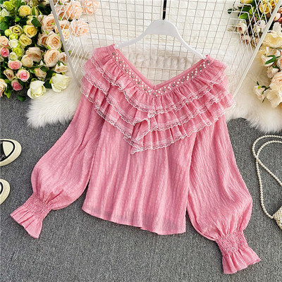 Γυναικείο πουκάμισο με βολάν και δαντέλα - ντεκολτέ 