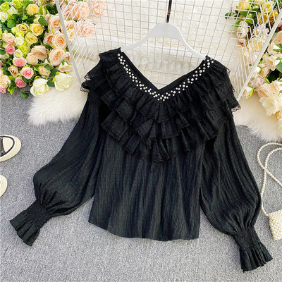 Γυναικείο πουκάμισο με βολάν και δαντέλα - ντεκολτέ 