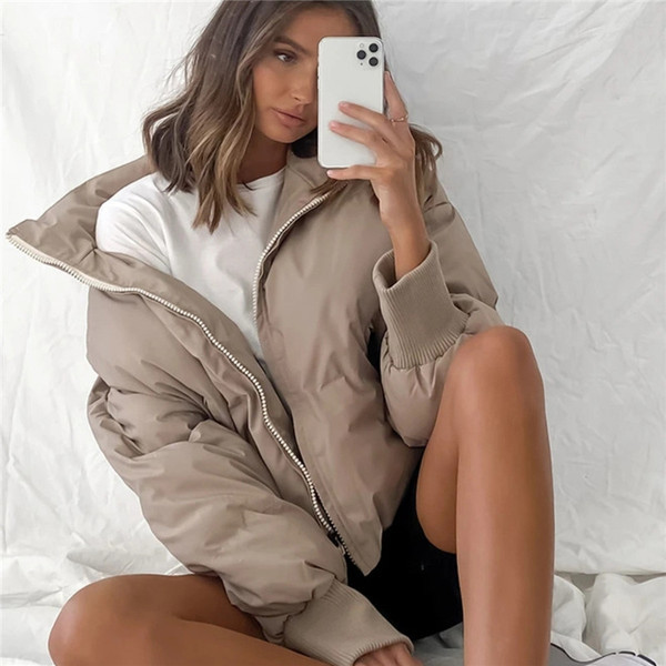 Uut mudelit naiste talvejope luku ja kõrge kraega