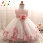 Eleganta bērnu kleita ar tillu un ziedu