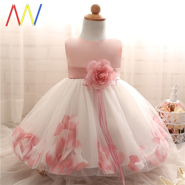 Eleganta bērnu kleita ar tillu un ziedu