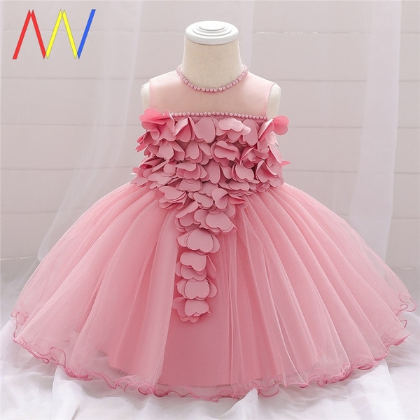 Κομψό παιδικό φόρεμα 