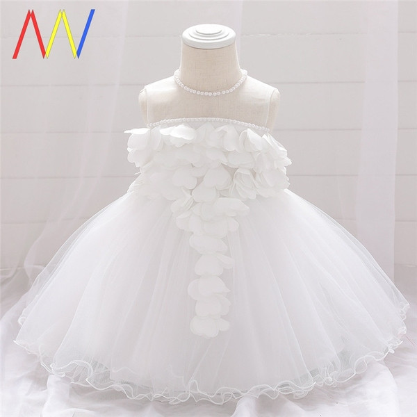 Κομψό παιδικό φόρεμα 