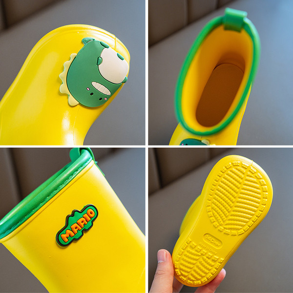 Vaikiški guminiai batai su aplikacijomis