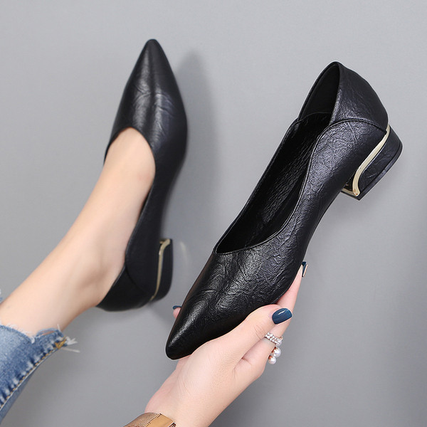 Női alkalmi cipő - hegyes modell