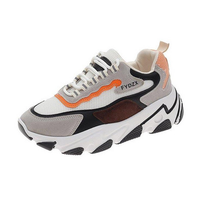 Női tornacipő velúr elemmel