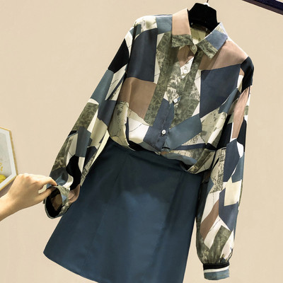 Φθινοπωρινό γυναικείο πουκάμισο με μακριά μανίκια και κλασικό γιακά