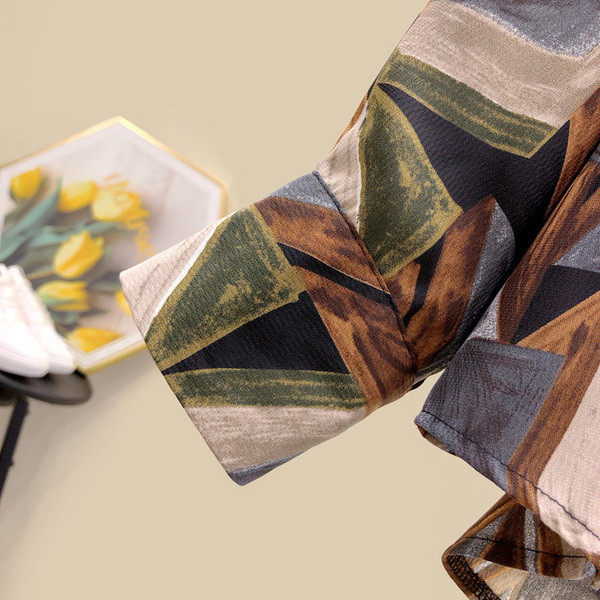 Színes női ing hosszú ujjal és zsebbel