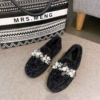 Γυναικεία παπούτσια με διακόσμιτικές πέτρες