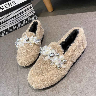 Γυναικεία παπούτσια με διακόσμιτικές πέτρες