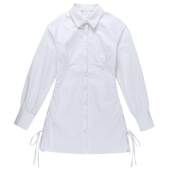 Női fehér ing hosszú ujjal és nyakkendővel