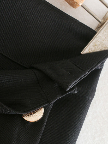 Pikad laiad nööpidega püksid