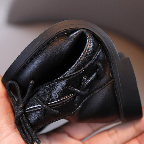 Aktuális gyerek bőrcsizma lányoknak