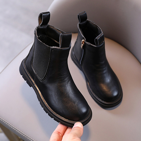 Új cipzáros gyerekcsizma modell lányoknak