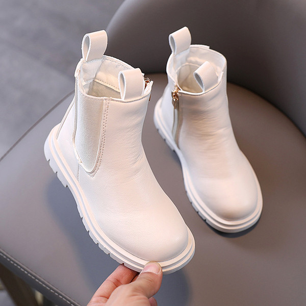 Új cipzáros gyerekcsizma modell lányoknak