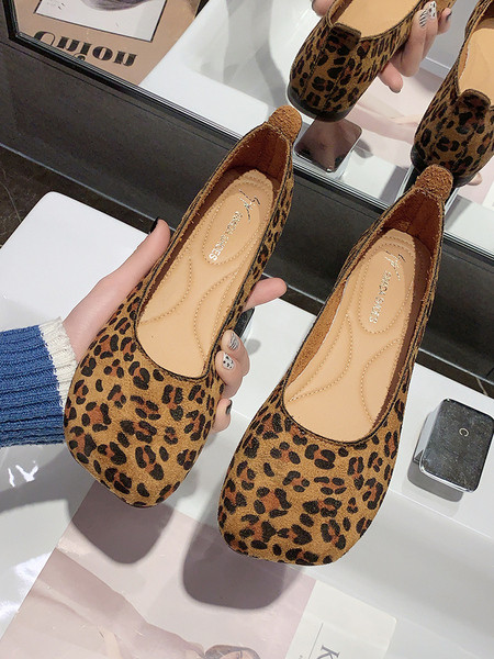 Lameda tallaga kunstnahast vabaajajalatsid