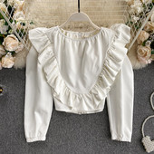 Vabaaja naiste lühike lokkide ja ovaalse kaelusega särk