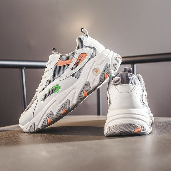 Φθινοπωρινά γυναικεία αθλητικά παπούτσια με υψηλή τραχιά σόλα