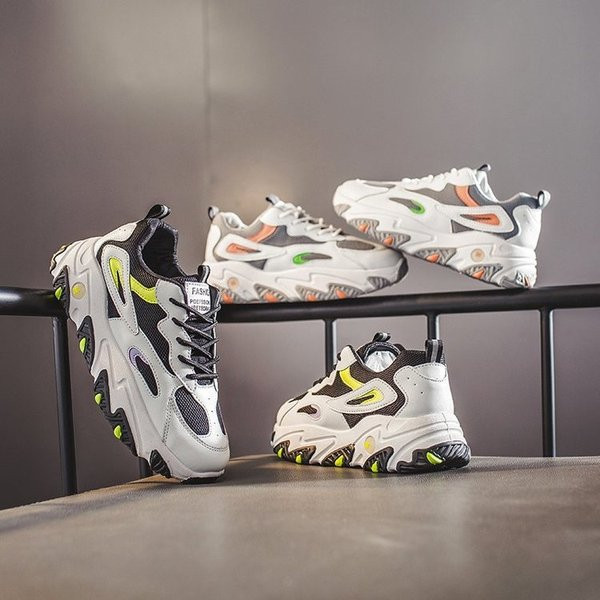 Φθινοπωρινά γυναικεία αθλητικά παπούτσια με υψηλή τραχιά σόλα