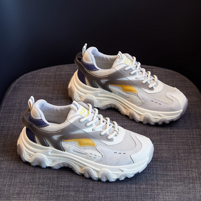 Φθινοπωρινά αθλητικά παπούτσια με τραχιά σόλα κατάλληλη για γυναίκες