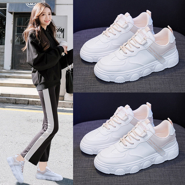 Uus valge tossude mudel naistele