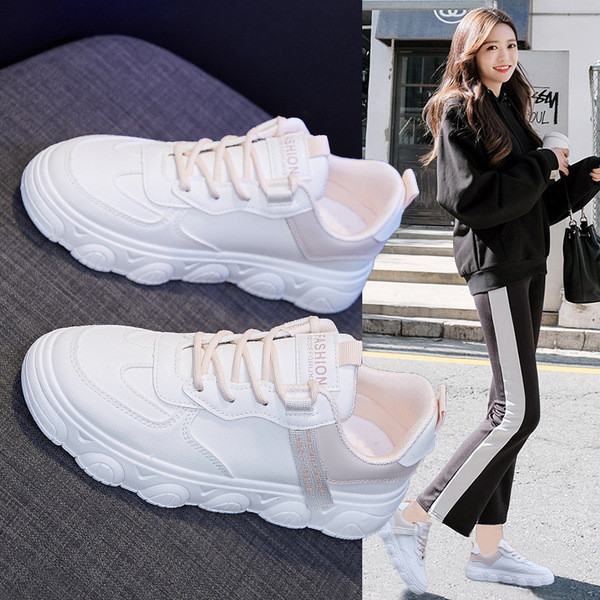 Uus valge tossude mudel naistele