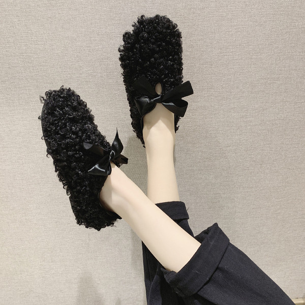 Lameda talla ja satiinpaelaga naiste kingad