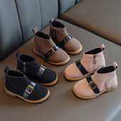 Öko velúrból készült gyerekcsizma, csattal lányoknak