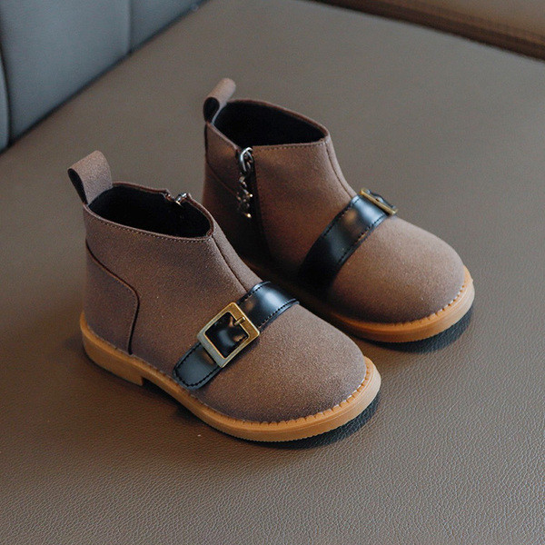 Öko velúrból készült gyerekcsizma, csattal lányoknak