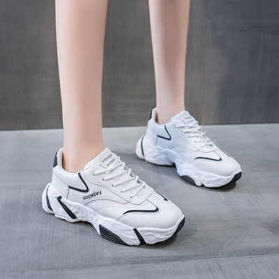 Alkalmi tornacipő durva magas talppal