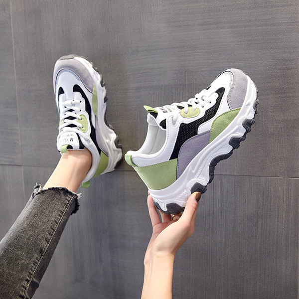 Νέο μοντέλο φθινοπωρινά αθλητικά παπούτσια με τραχιά σόλα