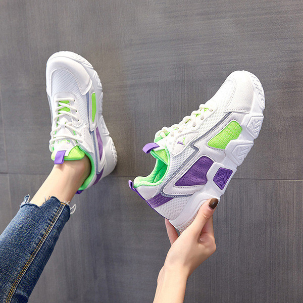 Naiste sügisesed spordi- ja vabaaja tossud