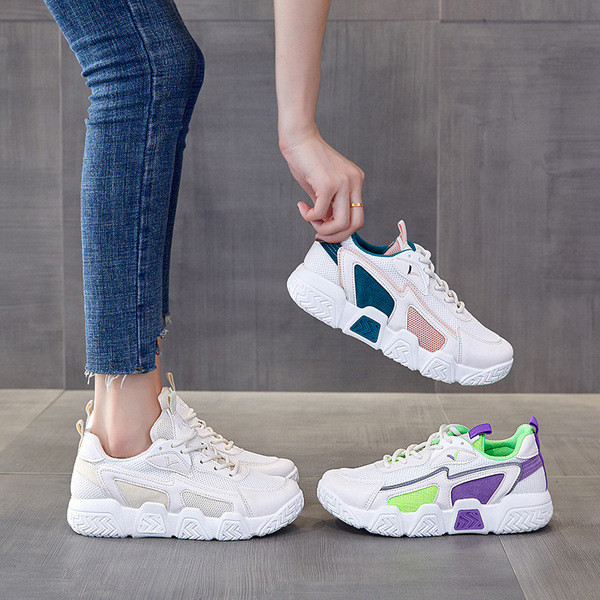 Naiste sügisesed spordi- ja vabaaja tossud