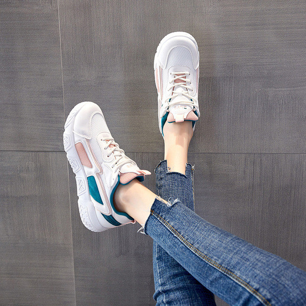 Naiste sügisesed spordi- ja vabaaja tossud