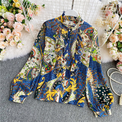 Stiilne naiste särk värvilise mustriga ja kõrge kraega