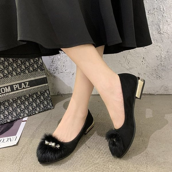 Sule ja pärlitega vabaaja terava otsaga kingad