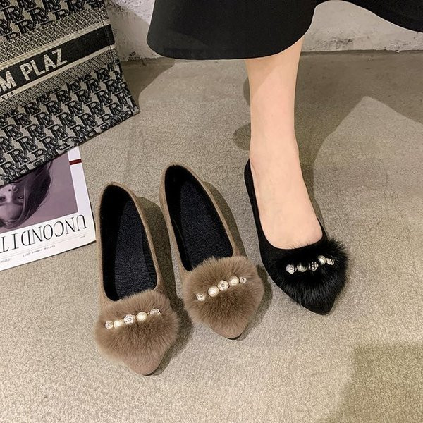 Sule ja pärlitega vabaaja terava otsaga kingad