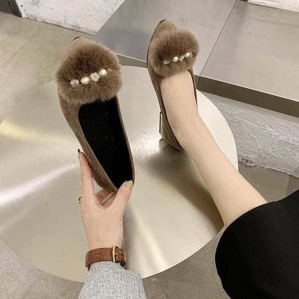 Sule ja pärlitega vabaaja terava otsaga kingad