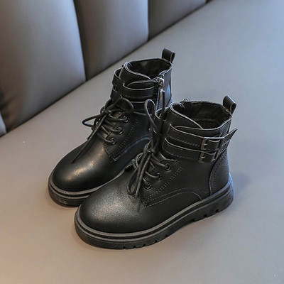 Öko bőrből készült gyerekcsizma csatokkal és fűzős lányoknak