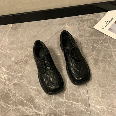 Γυναικεία casual παπούτσια με κορδόνια σε μαύρο - δύο μοντέλα