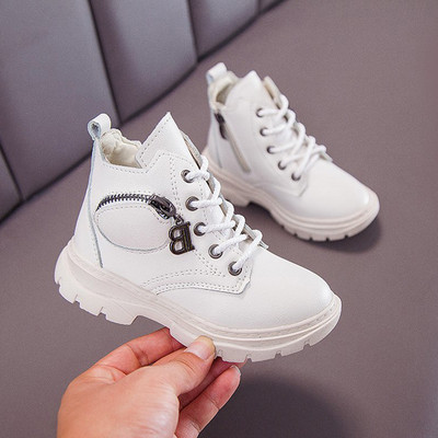 Bőr gyerekcsizma fűzős fém elemmel lányoknak