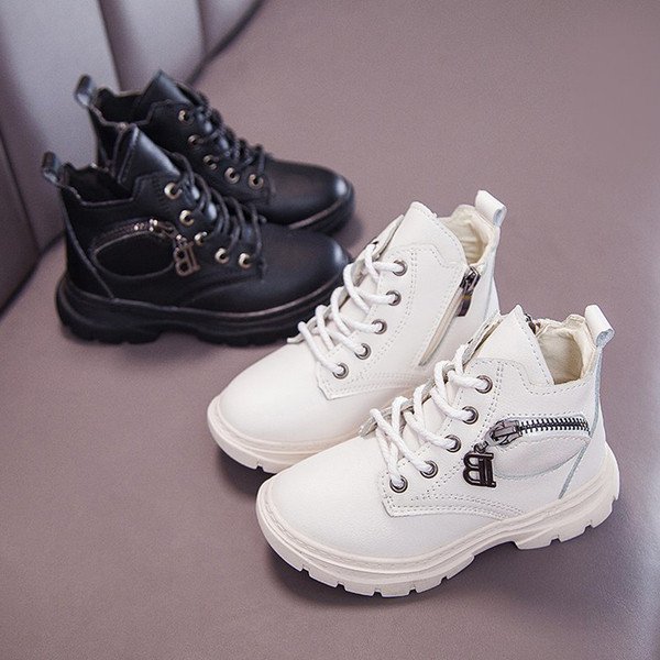 Bőr gyerekcsizma fűzős fém elemmel lányoknak