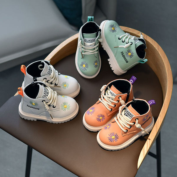 Παιδικές μπότες από οικολογικό δέρμα με κεντήματα για κορίτσια