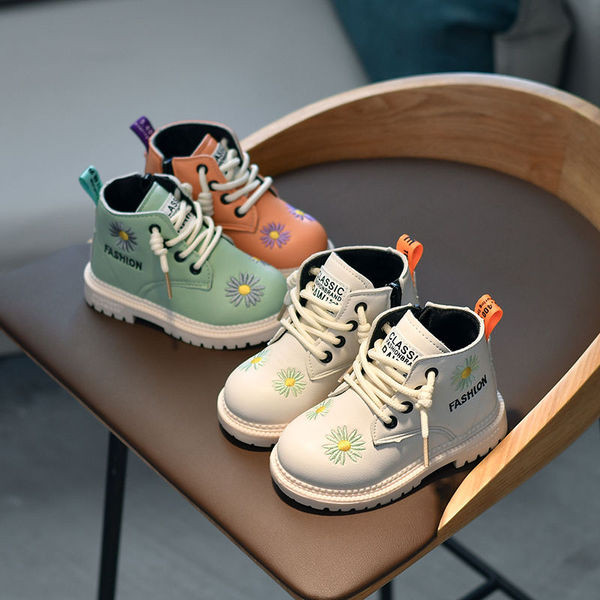 Παιδικές μπότες από οικολογικό δέρμα με κεντήματα για κορίτσια