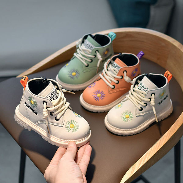 Παιδικές μπότες από οικολογικό δέρμα με κεντήματα για κορίτσια