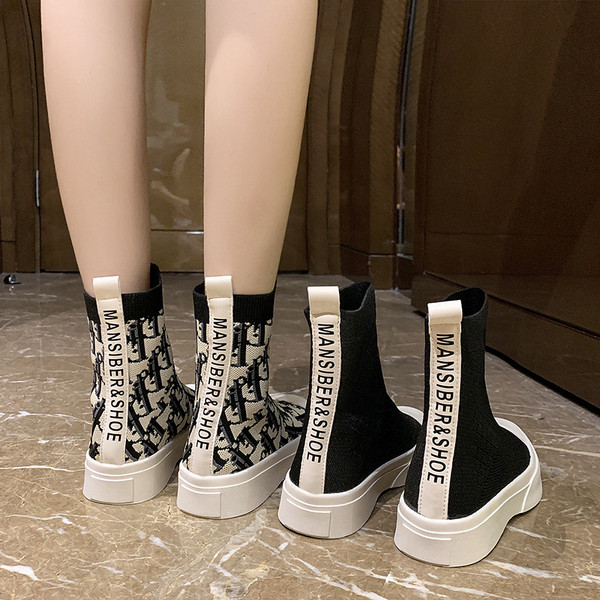 Alkalmi női tornacipő lapos talppal