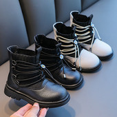 Új fűzős gyerekcsizma modell lányoknak